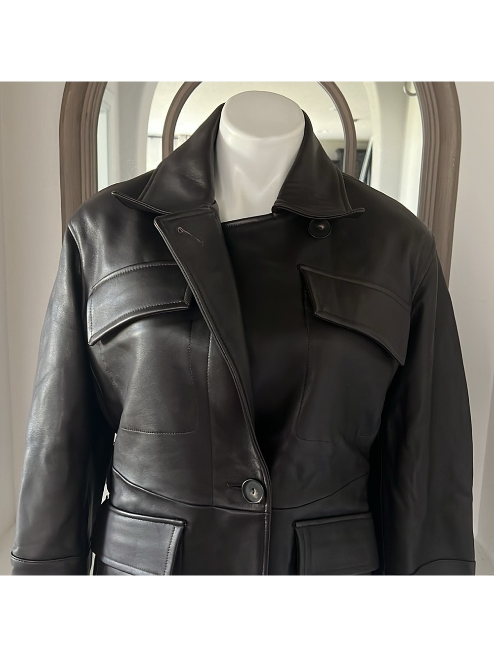 Vince 100% Lamb Leather Safari Jacket in Brown, Size M New w/Tag Retail $1495 - Picture 9 of 16